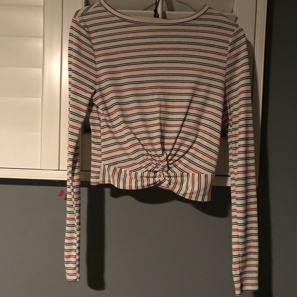 cute long sleeve, semi cropped